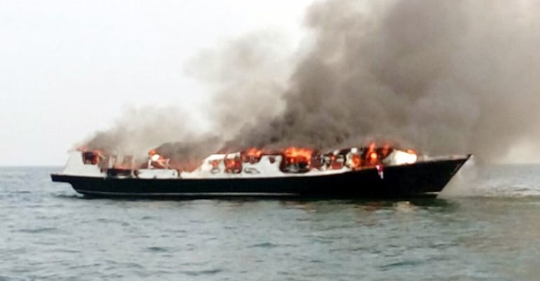 Kapal wisata Zahro Express terbakar sebelum mencapai pulau tidung